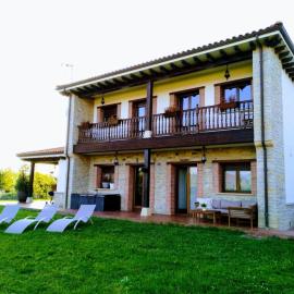 Villa Tiviti, hotel in Oviedo