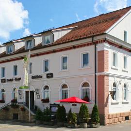 Hotel Rössle โรงแรมในTrochtelfingen
