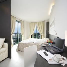 Hotel Dante Family Spa Resort، فندق في تشرفيا