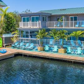 Latitude 26 Waterfront Boutique Resort - Bonita Springs, hotel in Bonita Springs