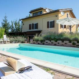 Country House Villa Sabrina, hotel v destinaci San Ginesio