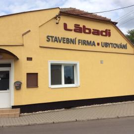 Ubytování Lábadi, hotel v destinaci Rohatec