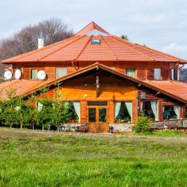 Pensiunea Casa Zmeilor, Hotel in Drăguş