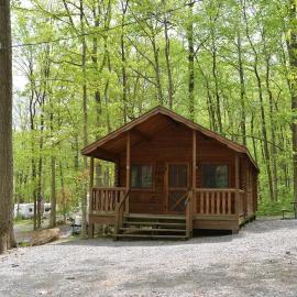Sun Valley Campground Cottage 6, хотел в Maple Grove Park