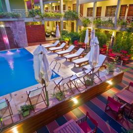 Hotel Jardin De Iguazu, хотел в Пуерто Игуасу