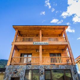 Hotel Svanseti, hótel í Mestia