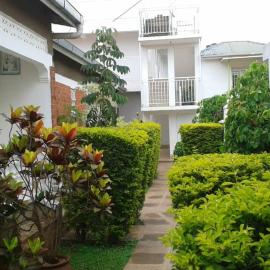 Tourist Nest Hotel, hotel i Kampala