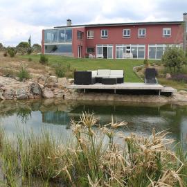 Finca el enebro, hotel in Valdemorillo