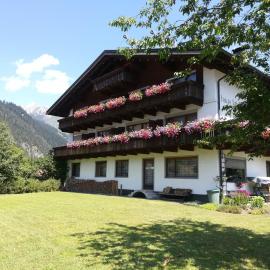 Haus Kristall, ξενοδοχείο σε Bach