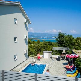 Apartments Ibis, hotel di Čižići