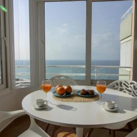 Solymar 85, hotel in Torrox Costa
