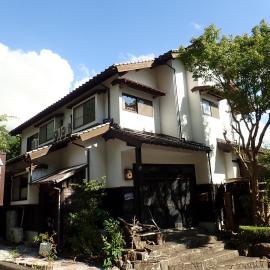 Yufuin Country Road Youth Hostel、由布市のホテル