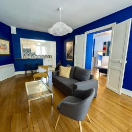 Appartement aux remparts des Hospices، فندق في بون
