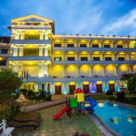 Euro Star Hotel, hotel u gradu Katunayaka