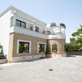 Cervara Park Hotel, hotel a Roma