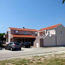 Apartments Branko Nin