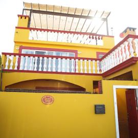 Trojan House, hotel u gradu Ensenada