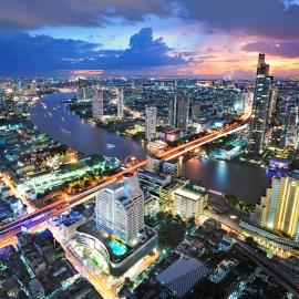 Centre Point Plus Hotel Silom, hotel en Bangkok