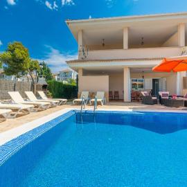 C208 Jeronimo by Mallorca Villa Selection, хотел в Muro