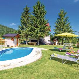 Marcos House, hotel in Mrkopalj