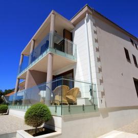 Vila Orada, hotel u gradu Molat