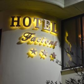 Hotel Facioni، فندق في بوميتسيا