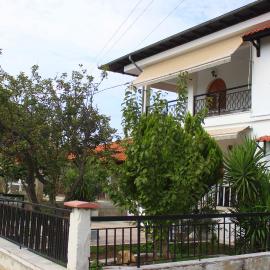 Cozy Asprovalta Home by the Sea