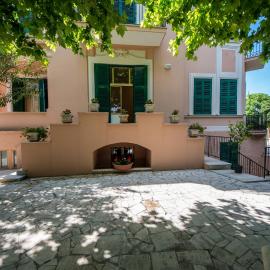 Ostello San Luigi Orione – hotel w Anzio