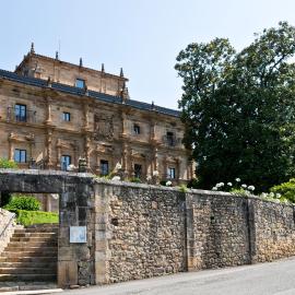 Viesnīca Abba Palacio de Soñanes Hotel pilsētā Villacarriedo