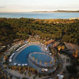 Var Mobil Home, Les Prairies de la Mer, hotel a Grimaud