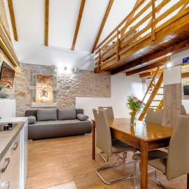 Falcons Nest