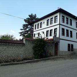 Dibekönü Konak