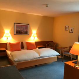 Hotel Eintracht, hotelli kohteessa Oberbipp