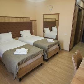 Hotel Juralius, מלון בטביליסי סיטי