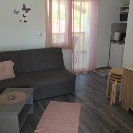 Apartmani Verica, hotel in Karlobag