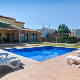 Casa Cerca De La Playa, hotel in Vidreres