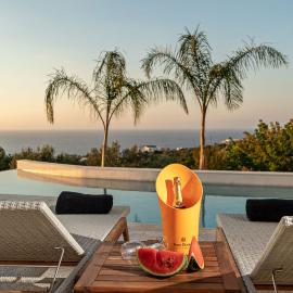 Villa Delfini - Elevated Sea Views by etouri, hotel sa Prinés