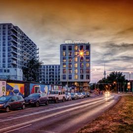 Schulz Hotel Berlin Wall at the East Side Gallery, מלון בברלין