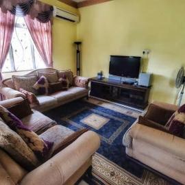 Homestay Jasmin Indah, Senawang (free wifi)