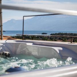 Antico Borgo B&B con SPA - Adults Only, hotel en Manerba del Garda