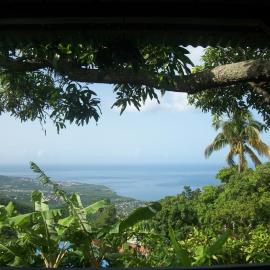 mango tree lodge, hotel u gradu Bouillante