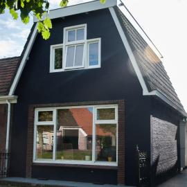 Heerlijk Huis aan het IJsselmeer、スタフォーレンのホテル