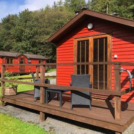 Rashfield Sheilings - Romantic Riverside Lodges near Dunoon & Pucks Glen, hotel Dunoonban