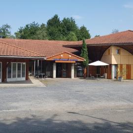 Hôtel Eco Logis Espace Bellevue, hotell sihtkohas Séméac