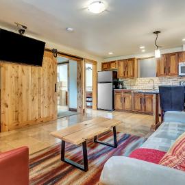 Wall Street Suites, hotel u gradu Bend