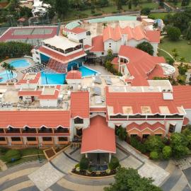 Aldovia Resort & Convention, hotel in Devanahalli-Bangalore