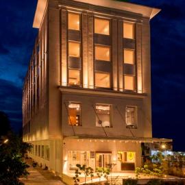 Lemon Tree Hotel Lucknow Airport, hotel in Lucknow