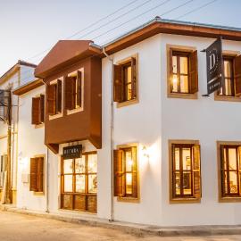 Djumba Hotel & Cafe, hotel a Lefkosa Turk