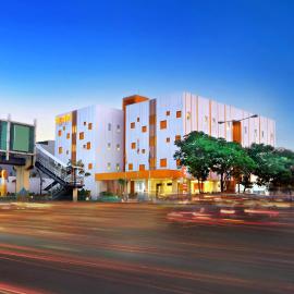 Starlet Hotel Serpong, хотел в Серпонг