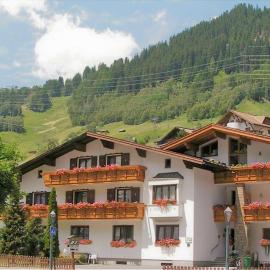Haus Fallesin, Hotel in Sankt Anton am Arlberg